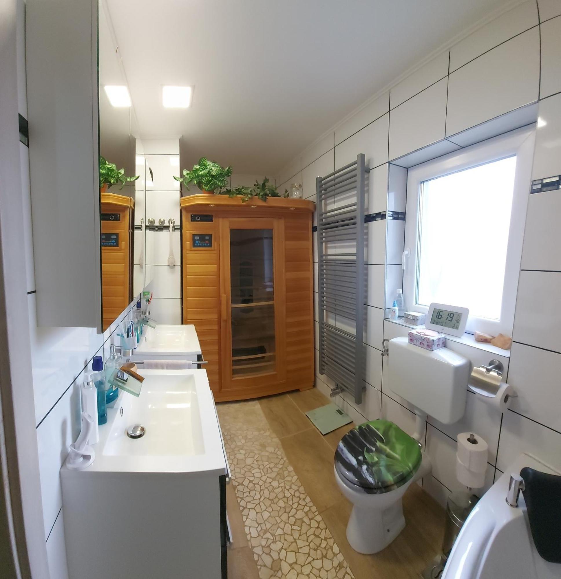 Sunny 2 Apartment